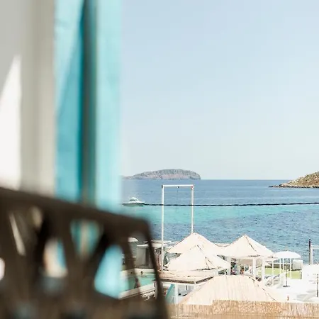 Отель Outsite Ibiza 3*